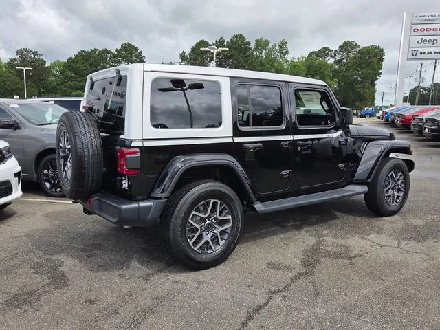 New 2026 Black Clear-Coat Exterior Paint Jeep Sahara image 13
