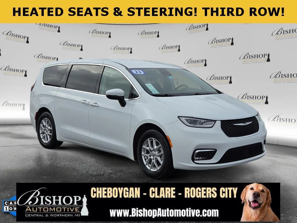 Pre-Owned 2023 Chrysler Pacifica Touring L