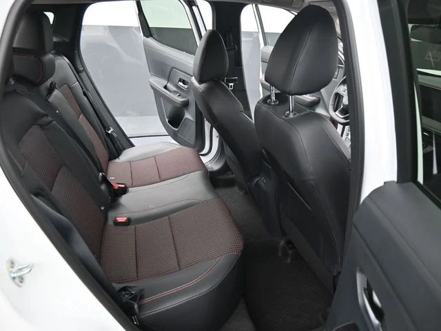 2025 Nissan Kicks SR AWD - Photo 14