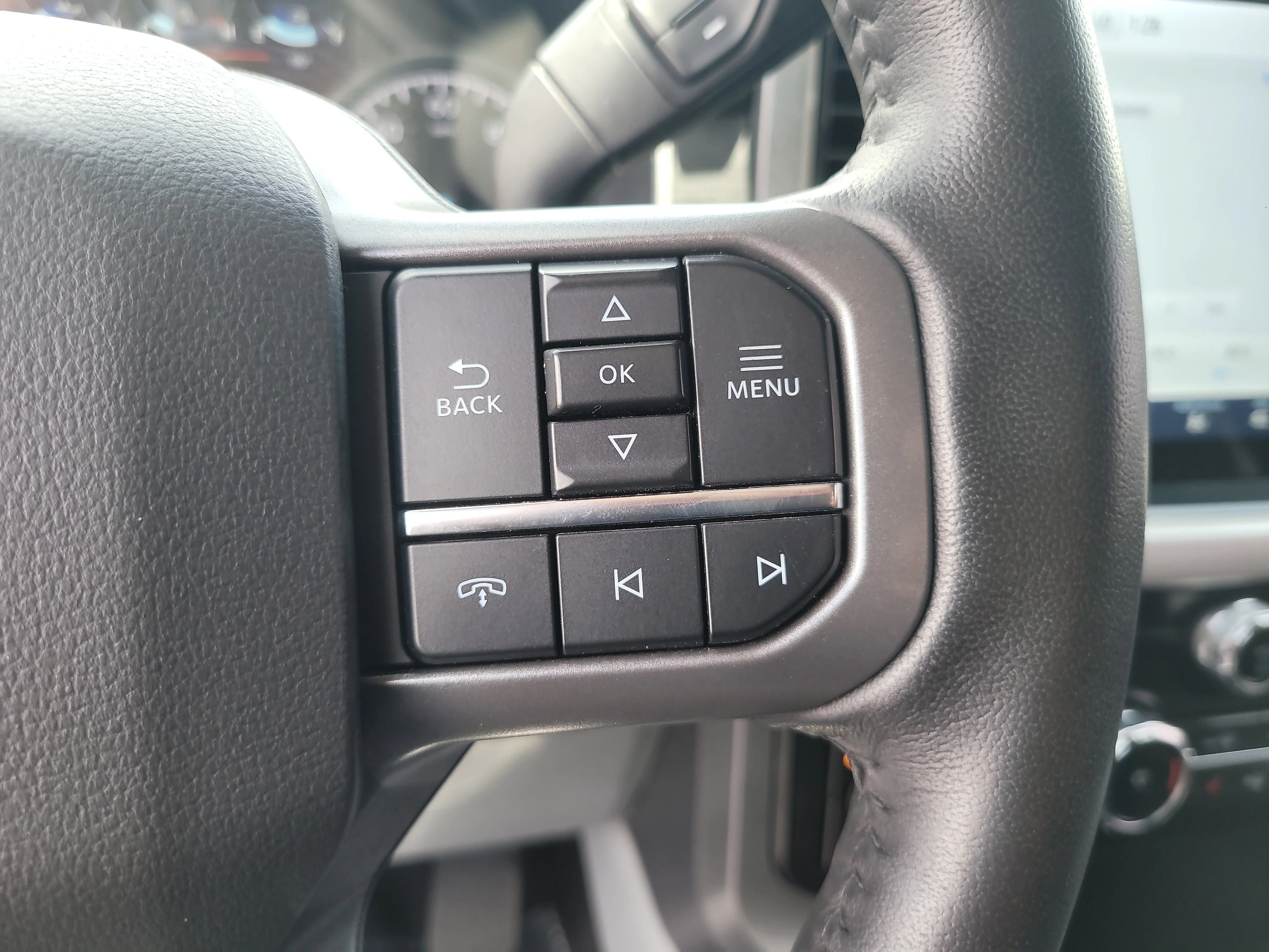 Used 2022 Oxford White Ford XLT image 28