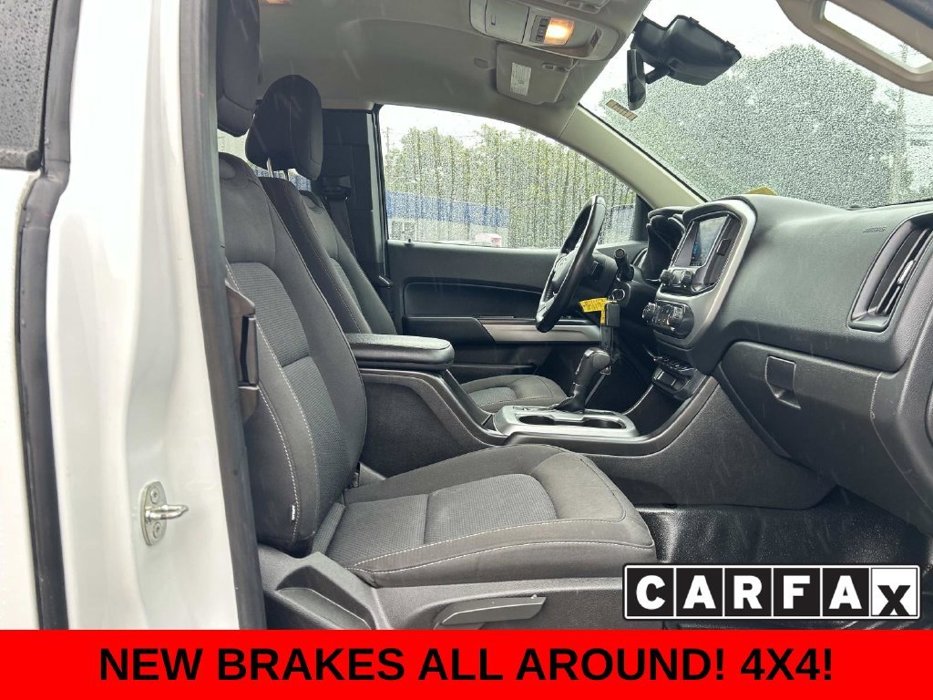 Used 2021 White Chevrolet LT image 15