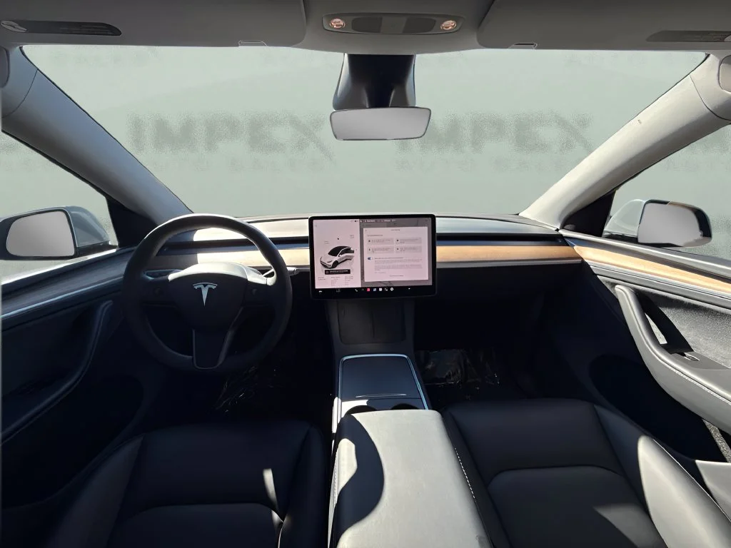 Used 2025 White Tesla Long Range image 12