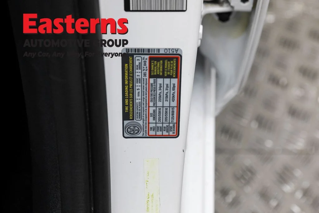 Used 2022 White Hyundai SEL image 34