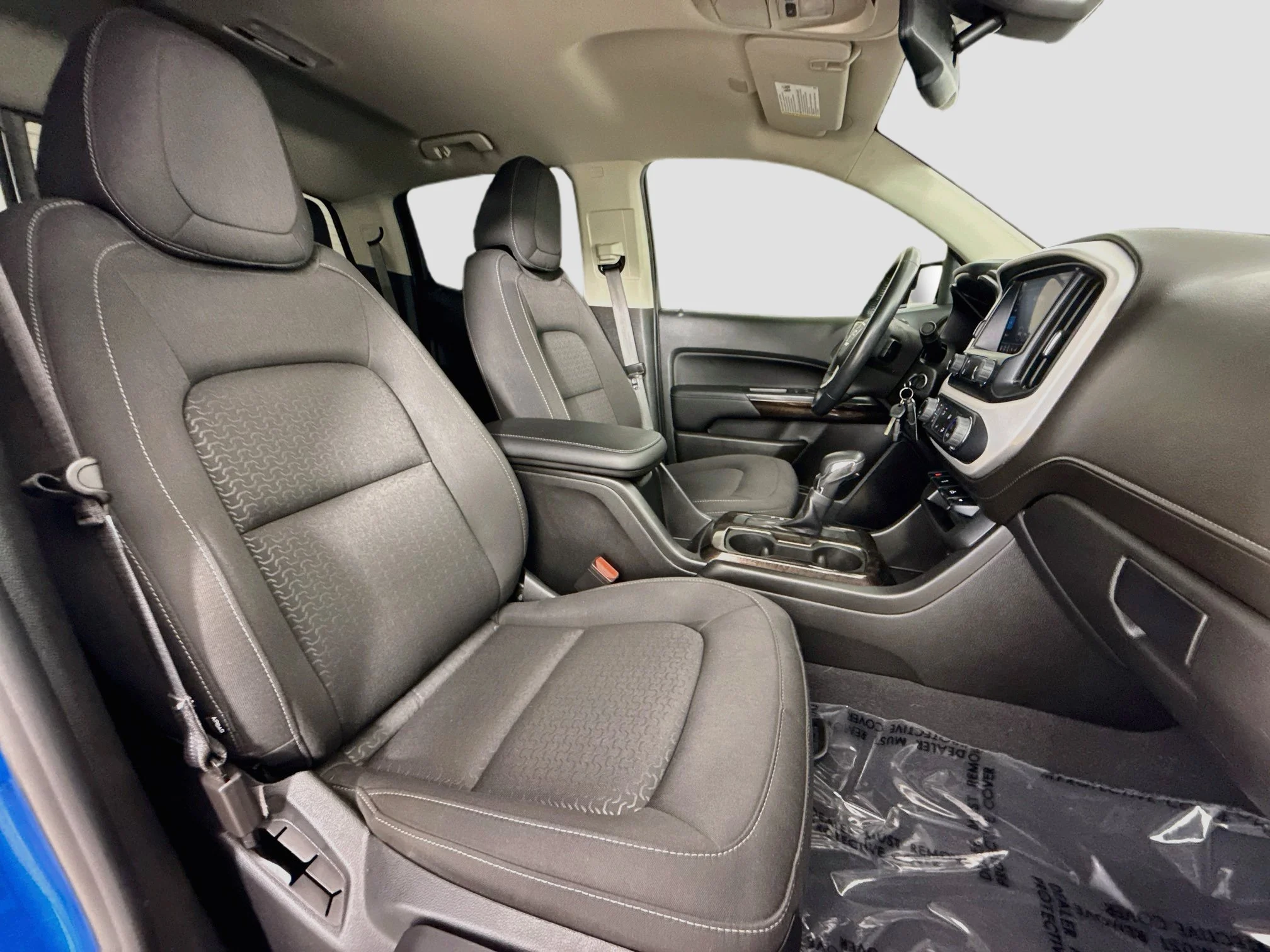 Used 2022 Dynamic Blue Metallic GMC Elevation image 28