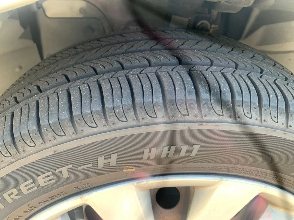 Used 2017 Silver Nissan S image 3