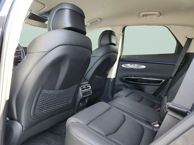 Used 2026 Black Genesis 2.5T image 20