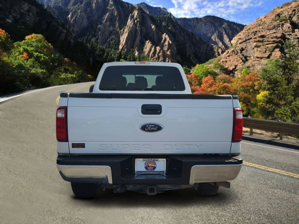 Used 2016 White Ford XLT image 4