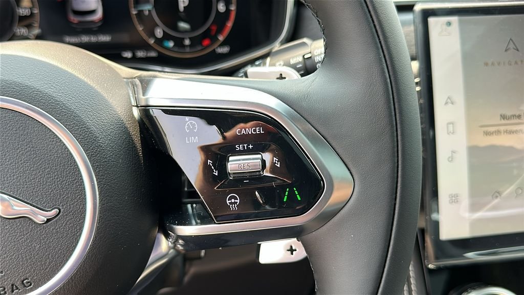2026 Jaguar F-Pace R-Dynamic S - Photo 15