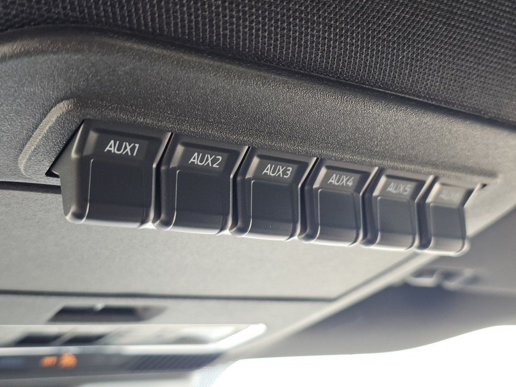 New 2026 Carbonized Gray Metallic Ford Tremor image 18