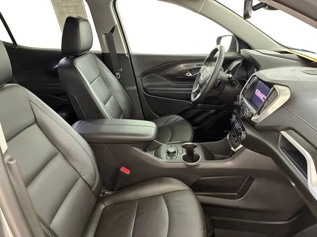 Certified Used 2024 Sterling Metallic GMC SLT image 14