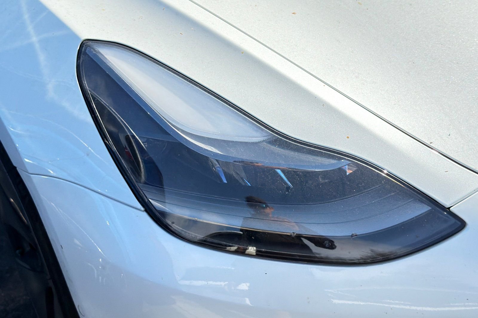 Used 2022  Tesla Base image 11