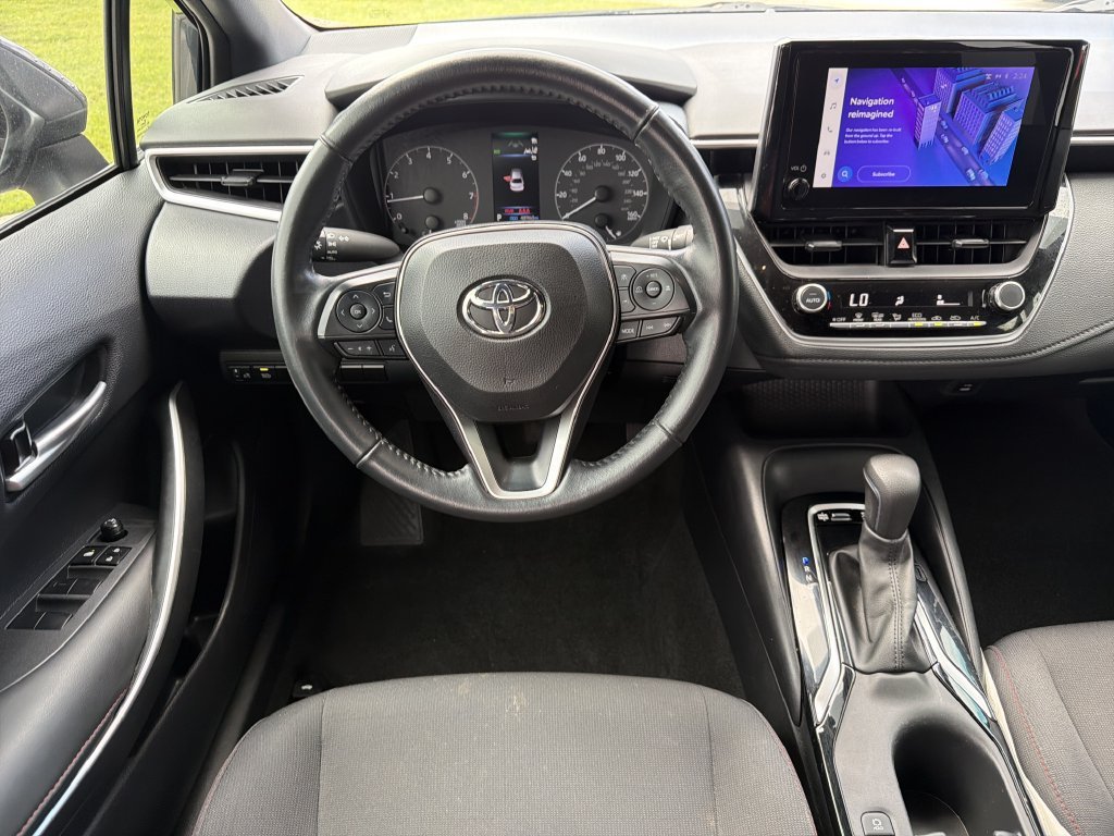 2023 Toyota Corolla SE - Photo 18