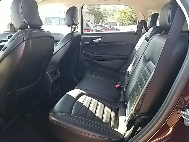 Used 2019 Red Ford SEL image 28