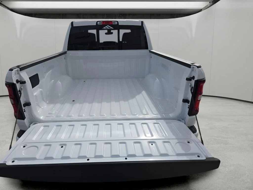 New 2026 Bright White Clear-Coat Exterior Paint RAM Big Horn image 34