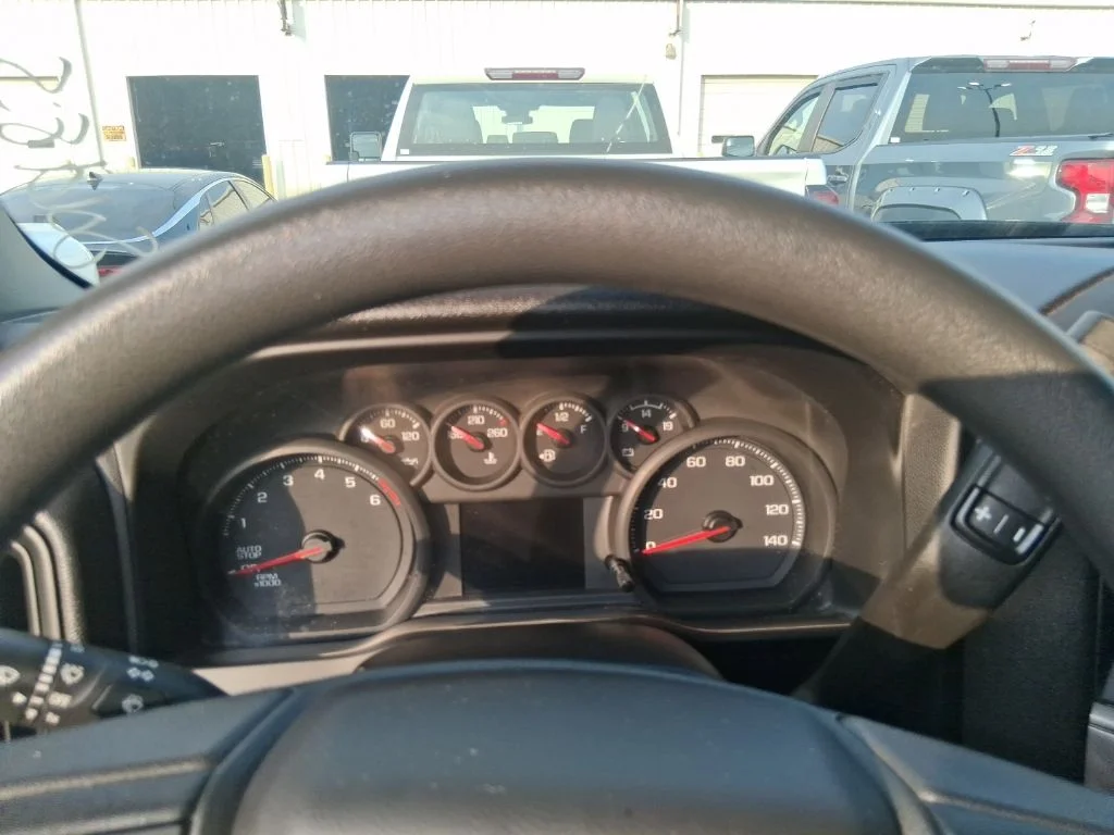 Used 2022 Black Chevrolet Custom image 9