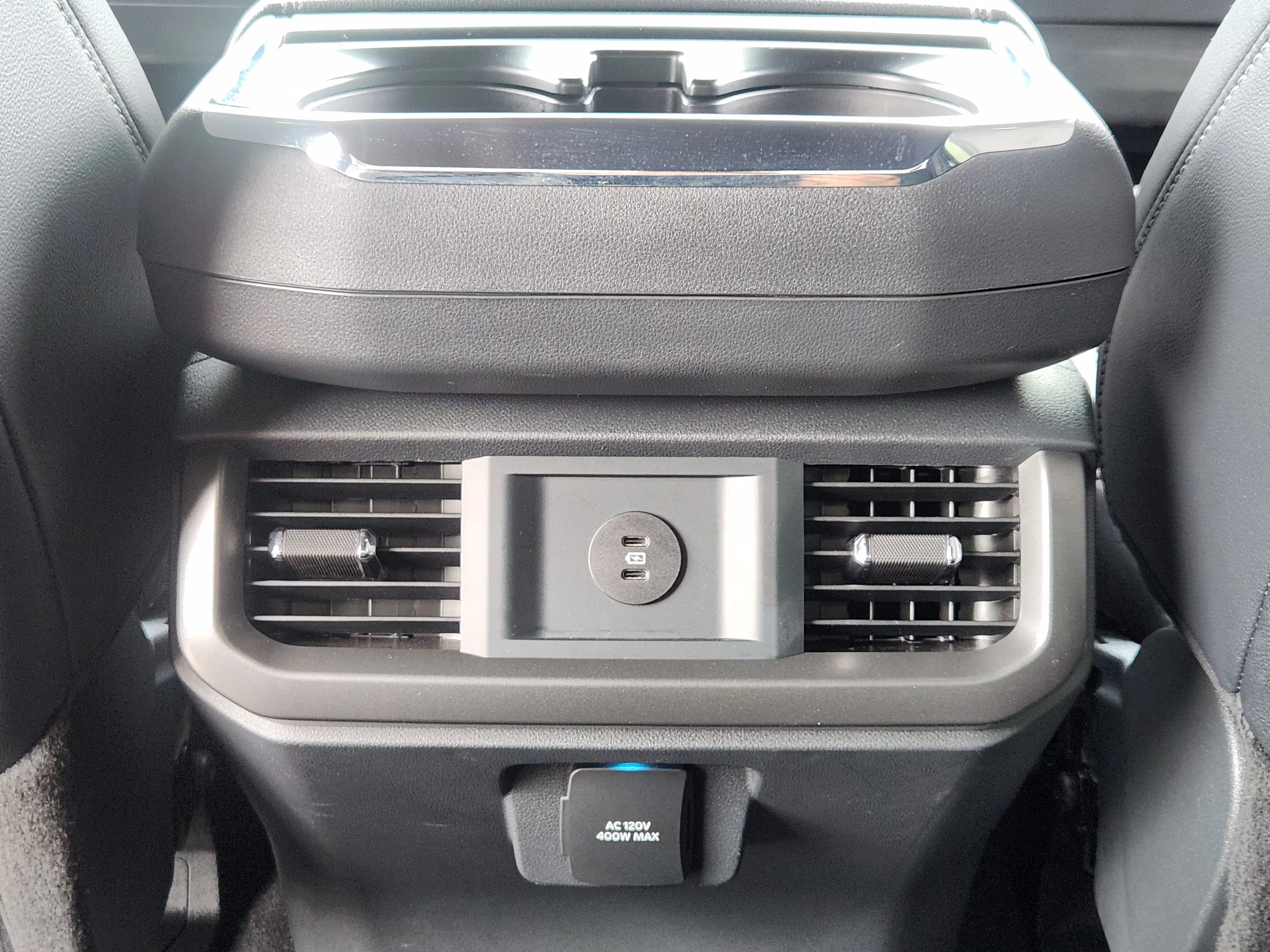 Used 2025 Black Ford Lariat image 30