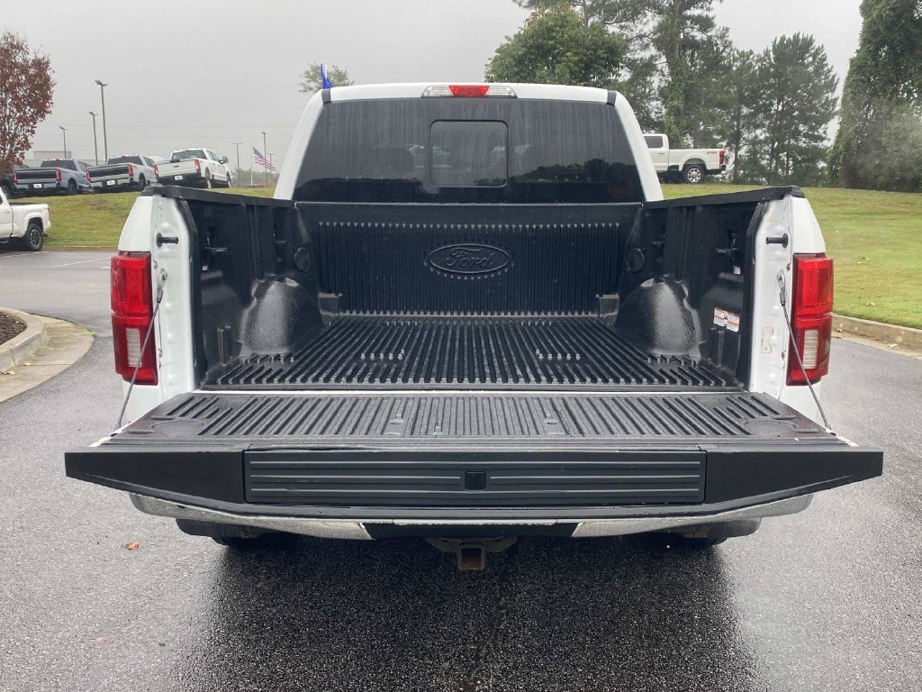 Certified Used 2018 Oxford White Ford Lariat image 5
