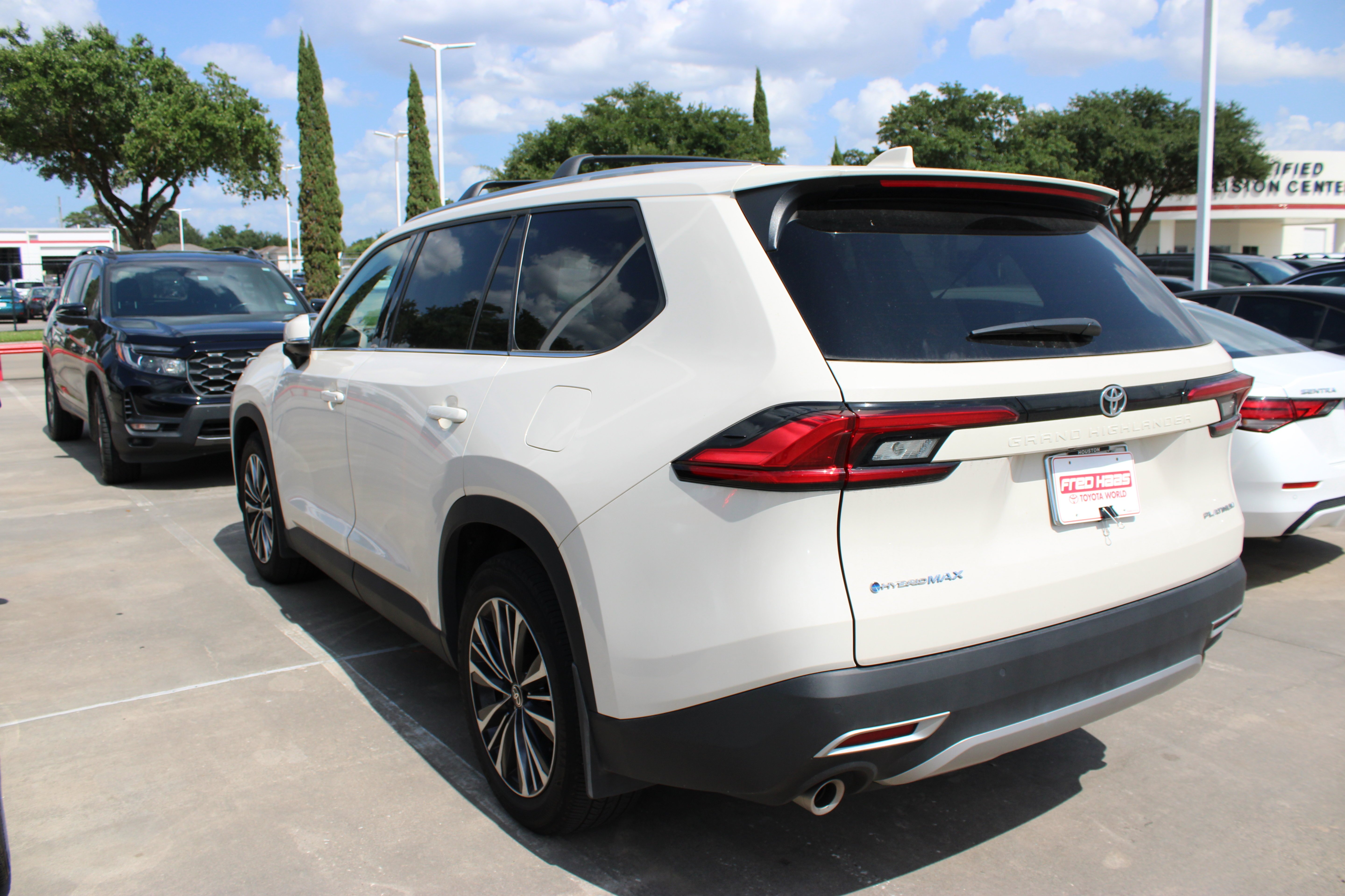 Used 2024 White Toyota Hybrid MAX Platinum image 5