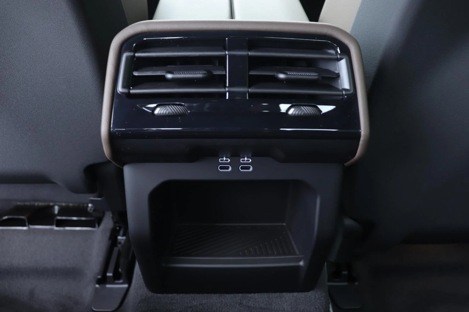 New 2027 Mineral White Metallic BMW 530i image 20
