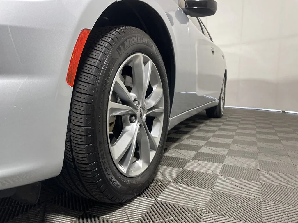 Used 2023 Triple Nickel Clearcoat Dodge SXT image 26