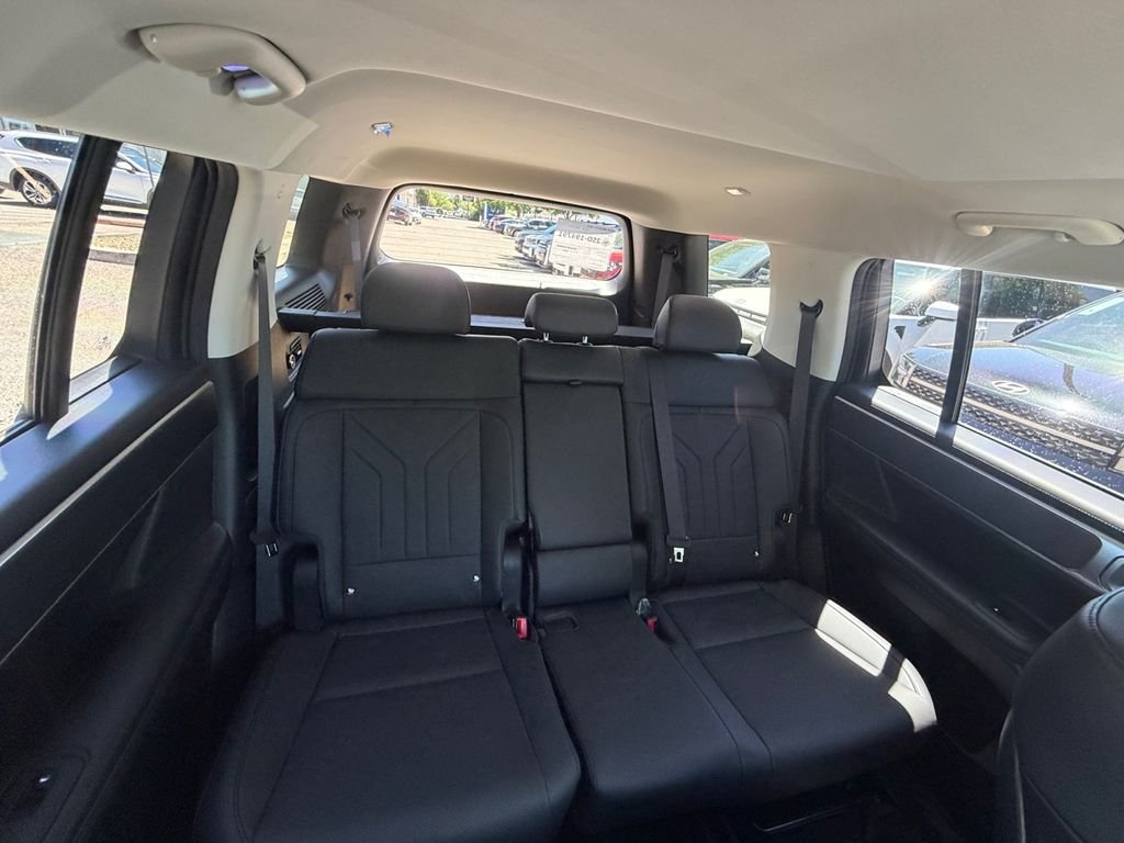 Used 2025 White Hyundai XRT image 17