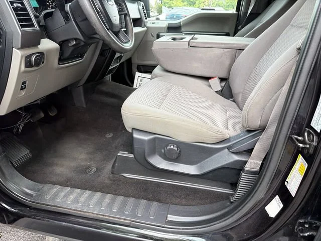 Used 2020 Black Ford XL image 9