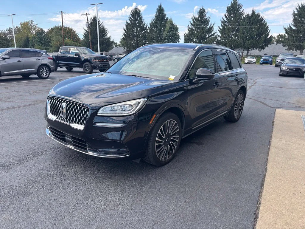 Used 2020 Black Lincoln Reserve image 2