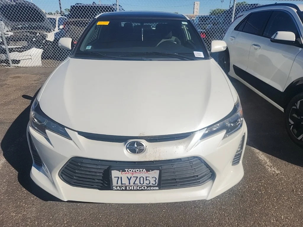 Used 2016 White Scion Base image 2
