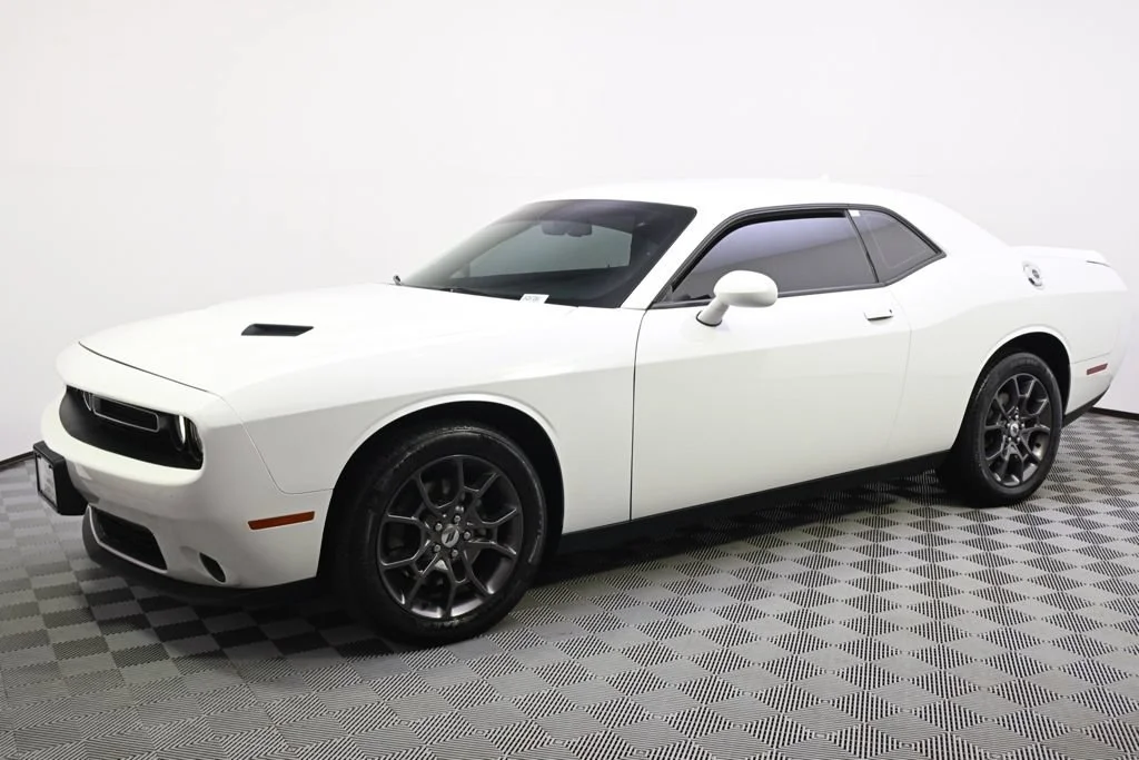 Used 2018 Dodge Challenger GT with VIN 2C3CDZGG5JH257083 for sale in Minneapolis, Minnesota