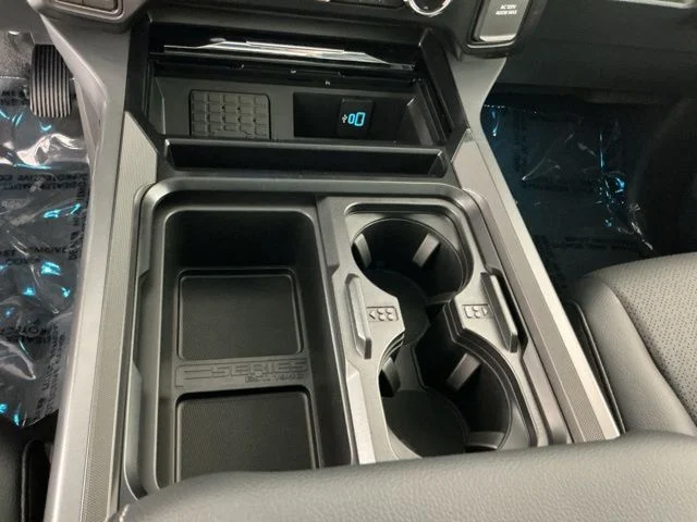 New 2026 Glacier Gray Metallic Tri-Coat Ford Lariat image 23