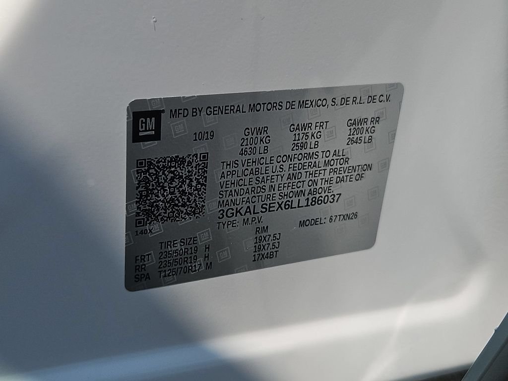 Used 2020 White Frost Tricoat GMC Denali image 32