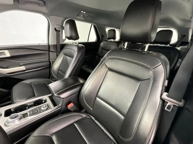 Used 2020 Silver Ford XLT image 6