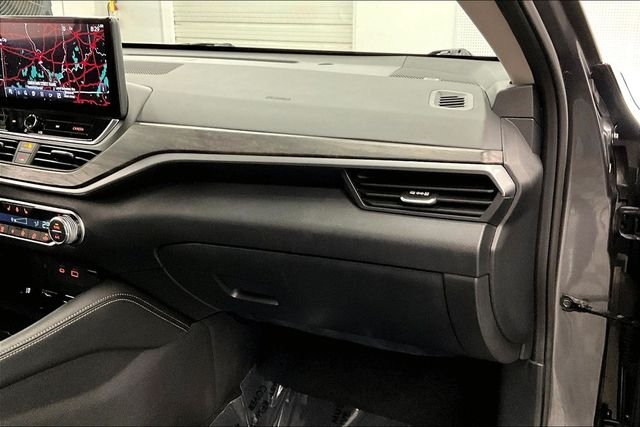 Used 2024 Gun Metallic Nissan Platinum image 19