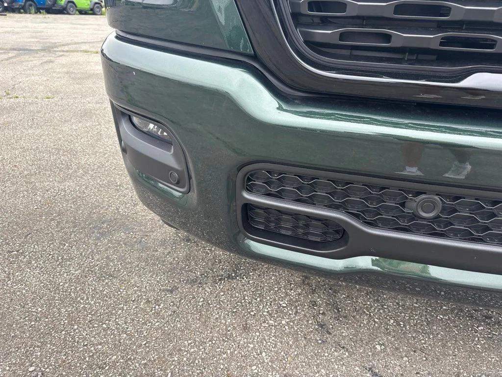New 2026 Serrano-Green Metallic Exterior Paint RAM BIG HORN image 10