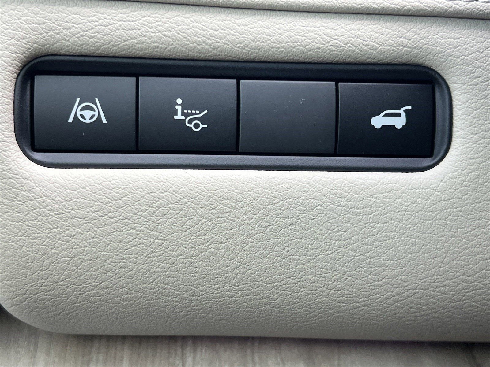 2025 Nissan Armada Platinum Reserve - Photo 17