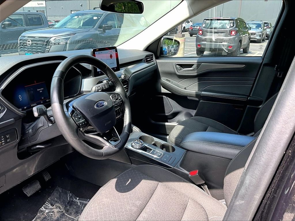 Used 2024 Black Ford Active image 7
