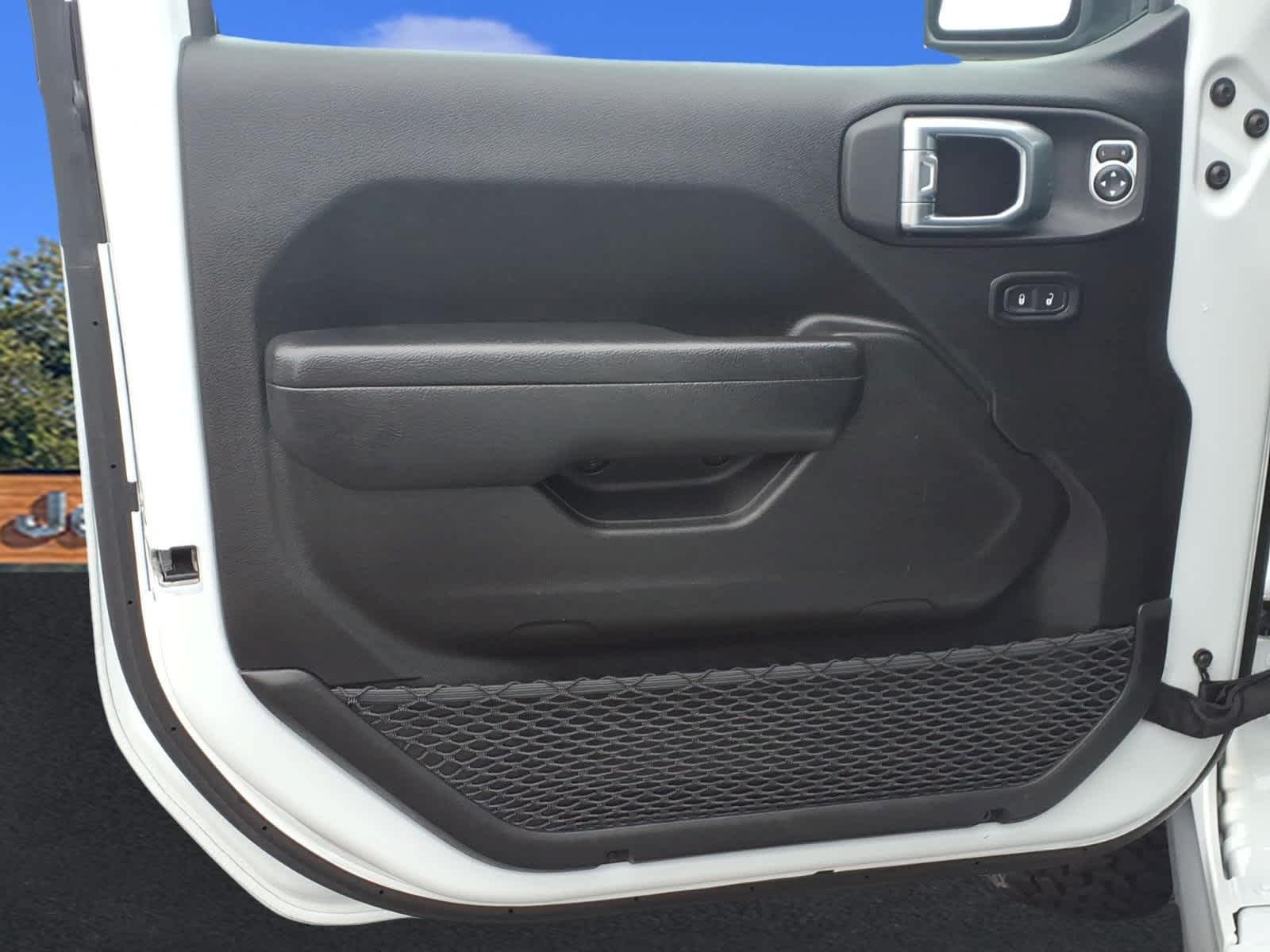 Used 2026 Bright White Clearcoat Jeep Rubicon image 11