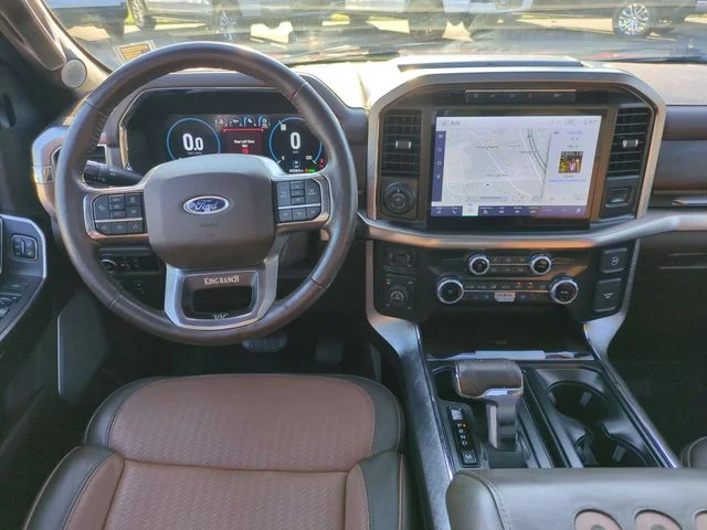 Used 2023  Ford King Ranch image 31