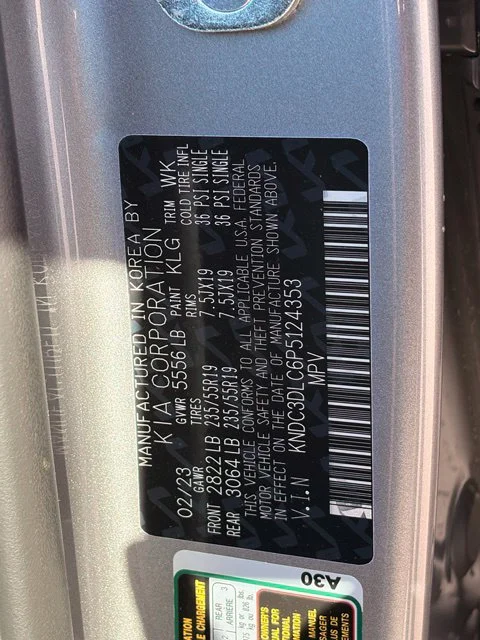 Certified Used 2023 Gray Kia Wind image 19