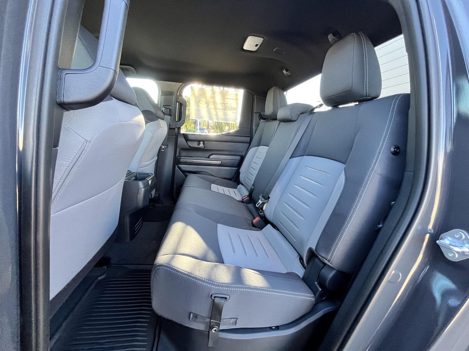 2025 Toyota Tacoma TRD Sport - Photo 12