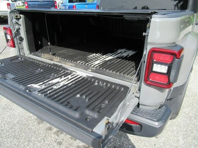 Used 2023 Gray Jeep Overland image 35