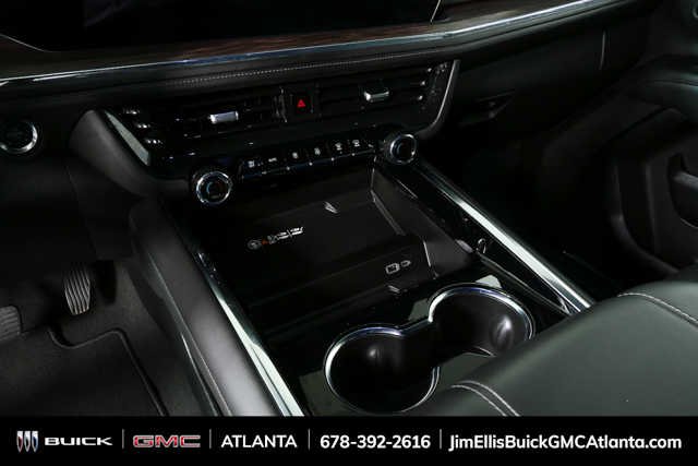 Used 2025 Sterling Gray Metallic Chevrolet LT image 17