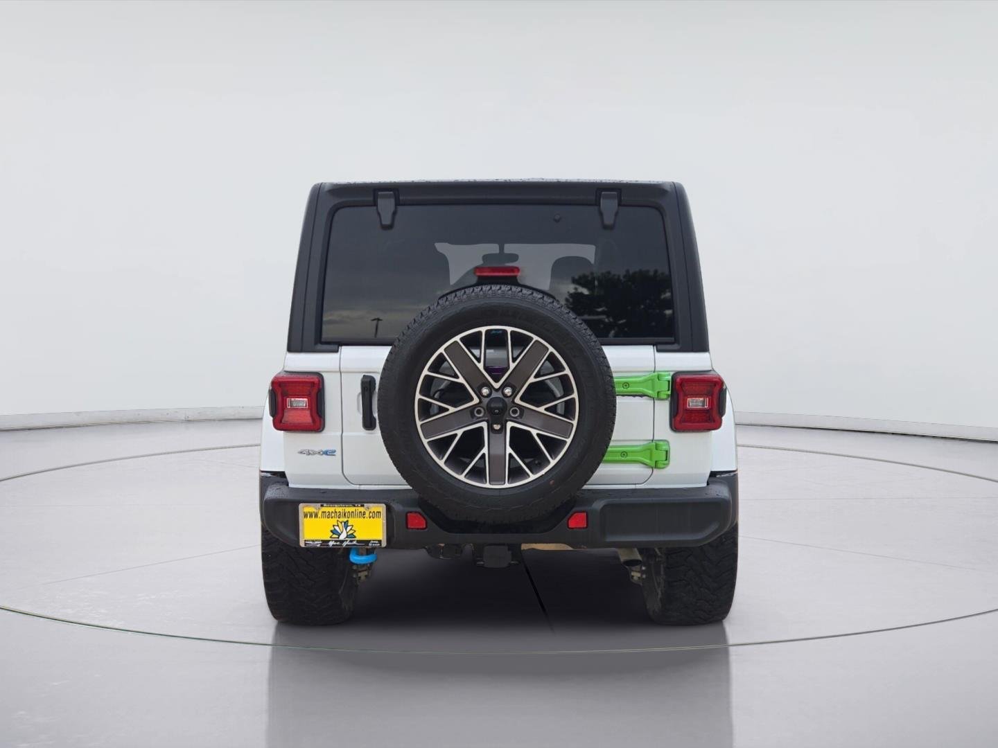 Used 2023 Bright White Clearcoat Jeep Sahara image 4