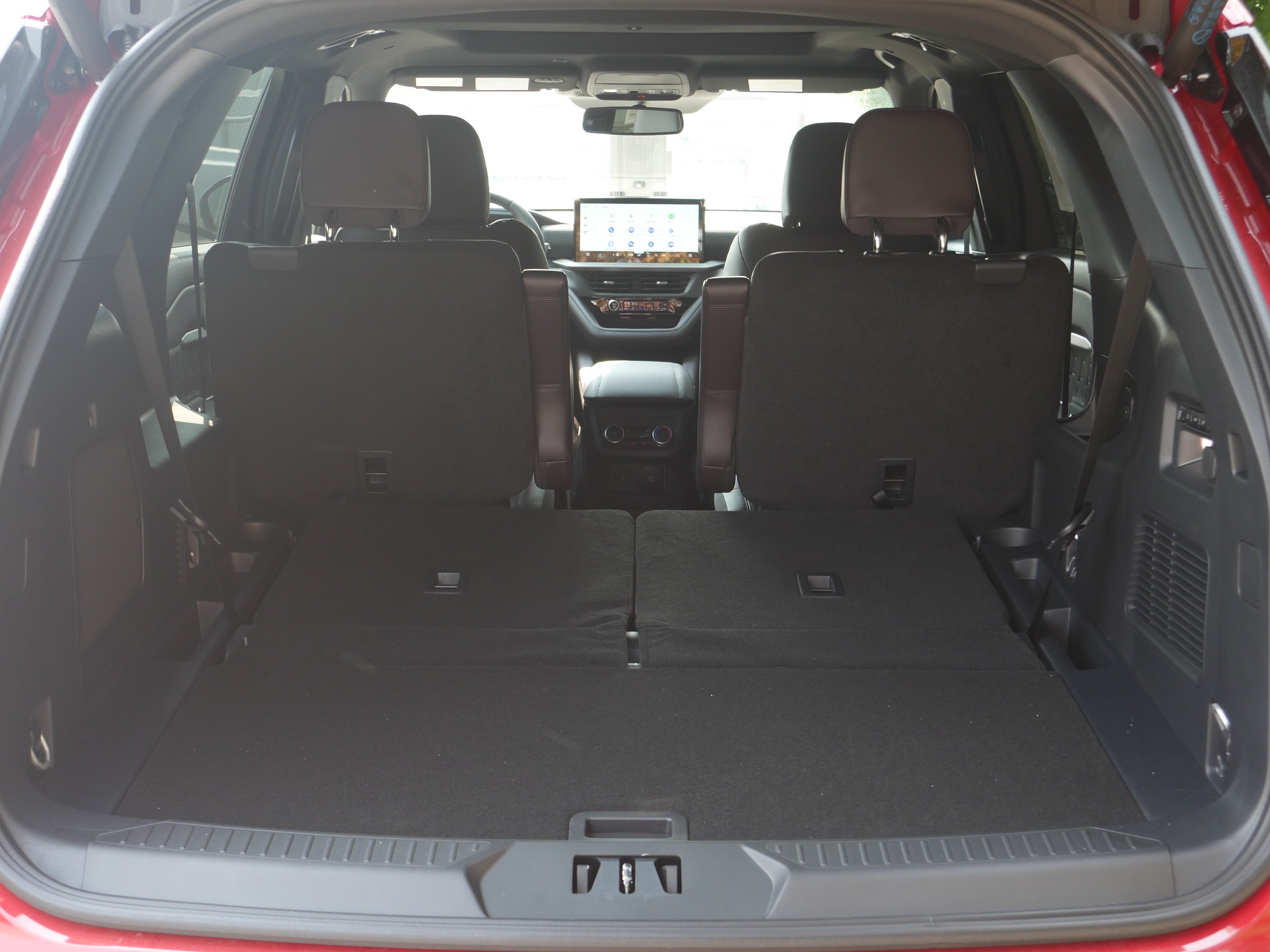 New 2026 Rapid Red Metallic Tinted Clearcoat Ford Platinum™ image 28