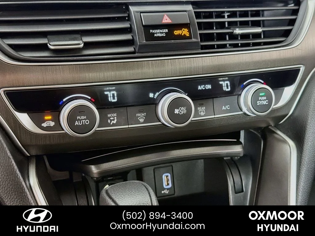 Used 2020 Lunar Silver Metallic Honda LX image 15