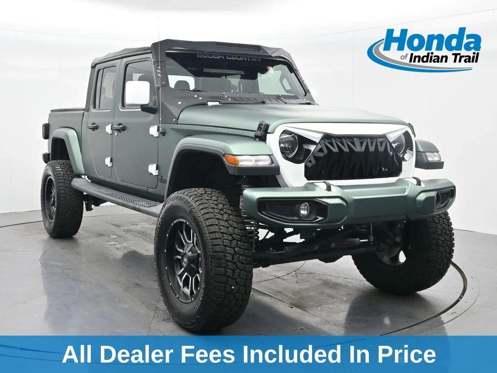 2023 Jeep Gladiator Sport's photo