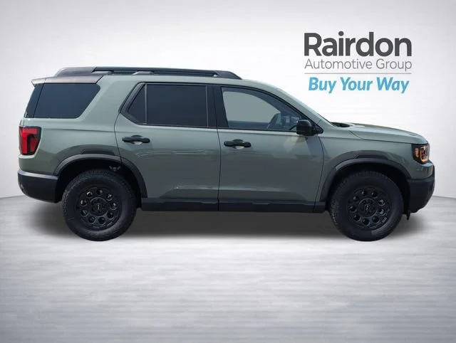Certified Used 2026 Ash Green Metallic Honda TrailSport Elite Blackout image 8