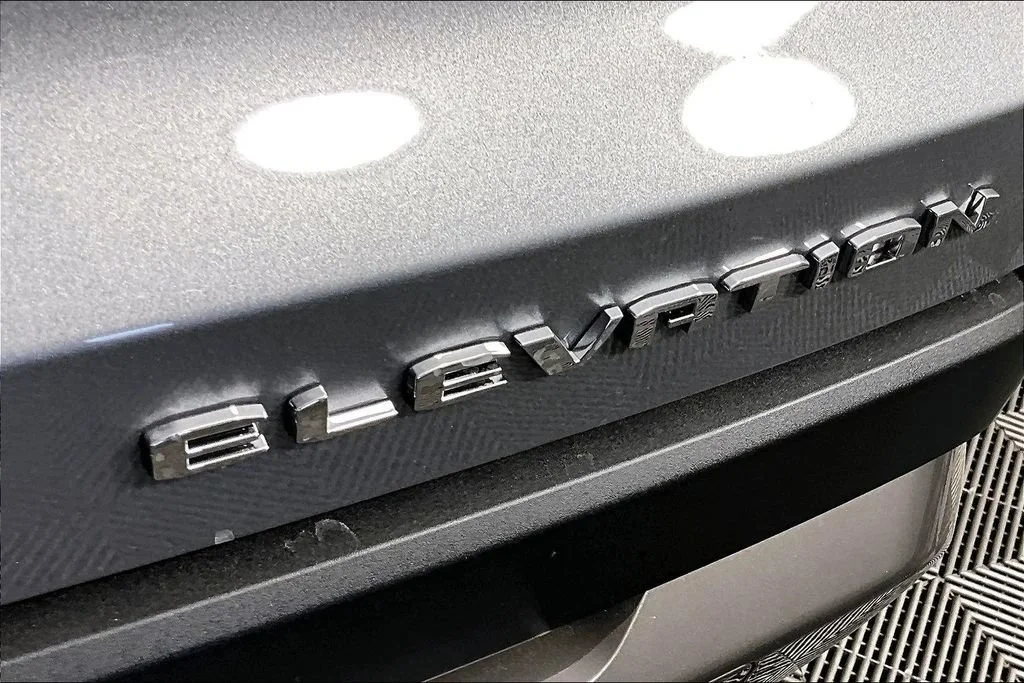 New 2027 Sterling Metallic GMC Elevation image 10