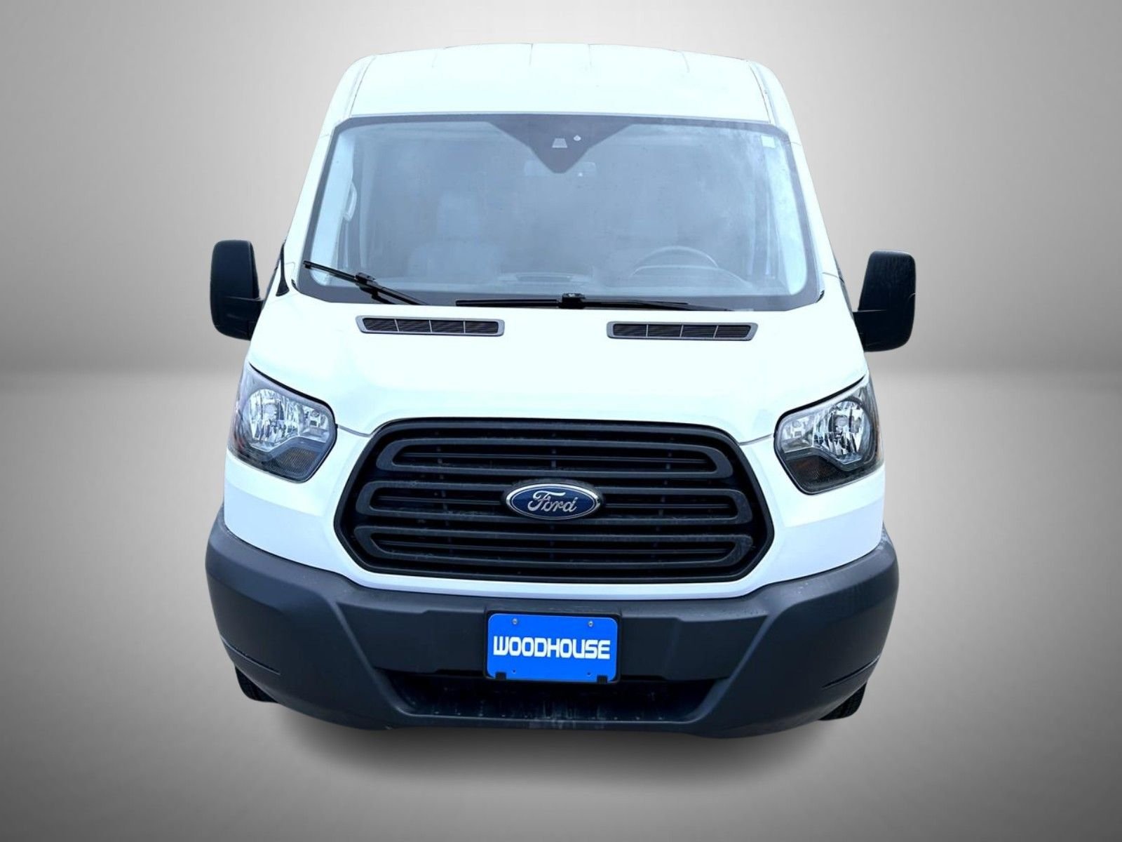 Used 2018 White Ford XL image 2