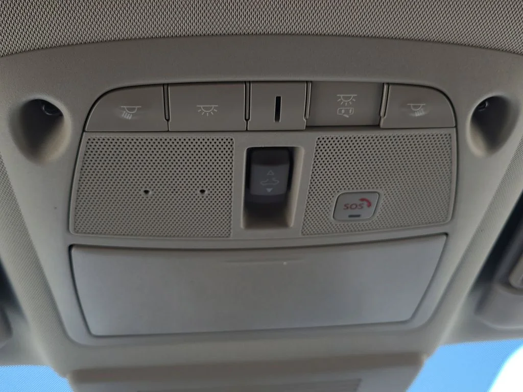 Used 2024 Gray INFINITI LUXE image 31